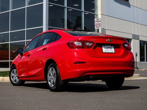 Used 2018 Chevrolet Cruze LS FWD image 2
