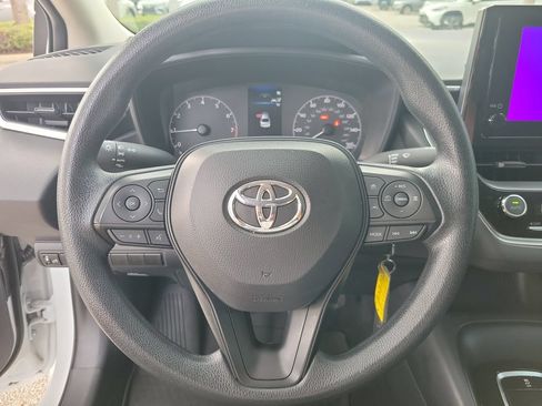 Used 2024 Toyota Corolla LE FWD image 18