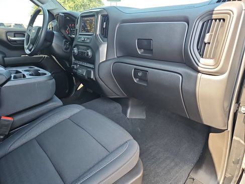Certified 2025 Chevrolet Silverado 1500 Custom AWD/4WD image 28