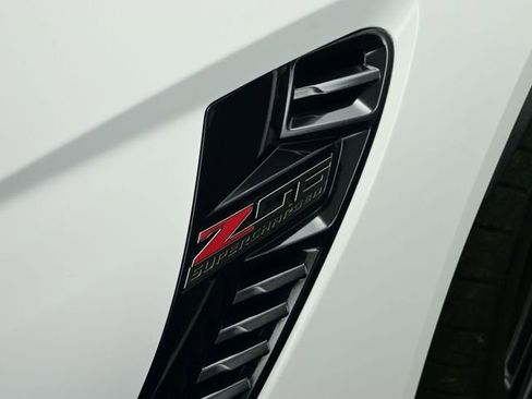 Used 2016 Chevrolet Corvette Z06 w/ 2LZ Preferred Equipment Group image 55