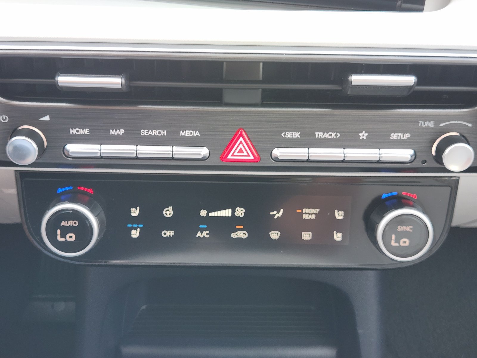 Used 2026 Hyundai Palisade Calligraphy FWD image 19