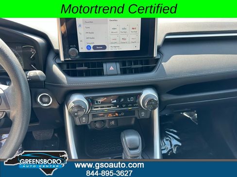 Used 2025 Toyota RAV4 XLE FWD image 24