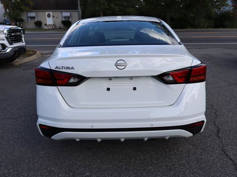 Used 2025 Nissan Altima 2.5 SV image 6