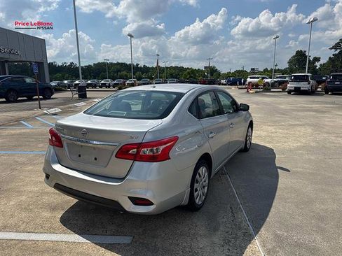 Used 2017 Nissan Sentra SV FWD image 7
