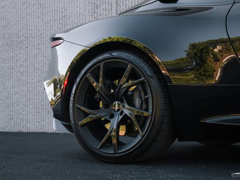 Used 2019 Aston Martin DBS Superleggera RWD image 17