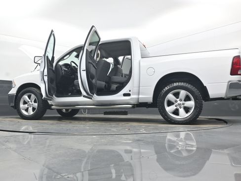 Used 2020 RAM 1500 Tradesman w/ Tradesman SXT Package image 37