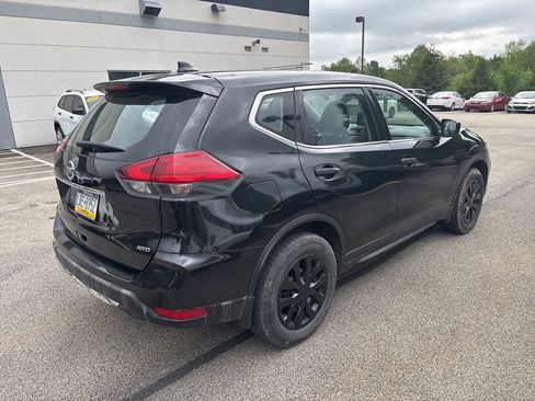 Used 2017 Nissan Rogue S AWD/4WD image 7
