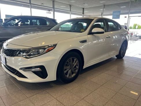 Used 2020 Kia Optima LX FWD image 17