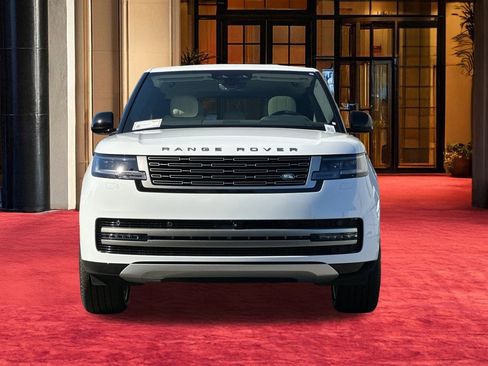 New 2025 Land Rover Range Rover SE image 7