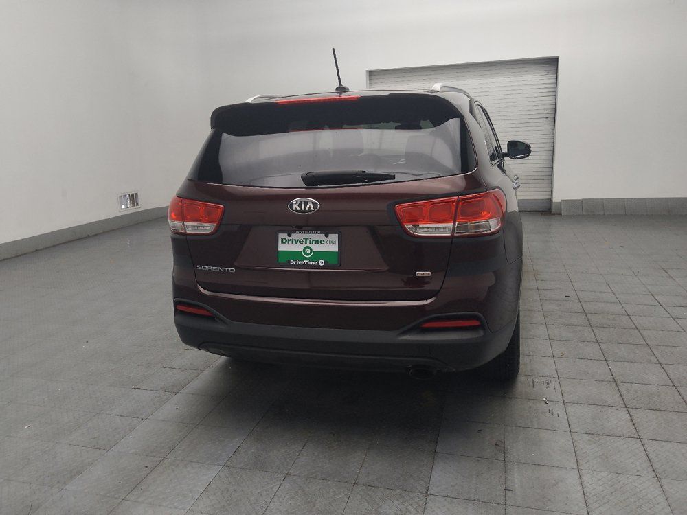 Used 2017 Kia Sorento FWD image 7
