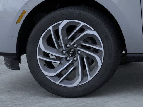 New 2026 Lincoln Navigator L Reserve AWD/4WD image 19