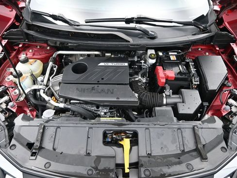 Used 2024 Nissan Rogue SV image 35