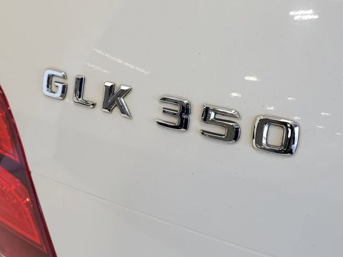 Used 2015 Mercedes-Benz GLK 350 4MATIC image 8