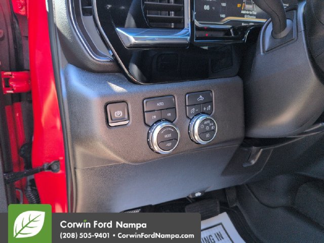 Used 2024 GMC Sierra 1500 Elevation w/ LPO, Elevation Black Package AWD/4WD image 13