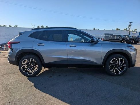 New 2026 Chevrolet Trax RS w/ Sunroof Package image 7