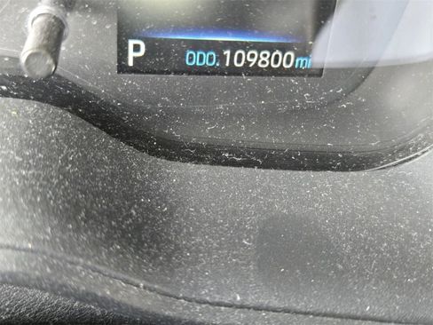 Used 2020 Toyota Corolla LE image 21