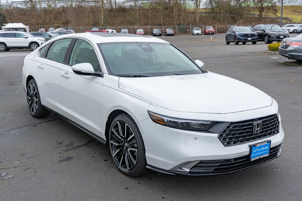New 2026 Honda Accord Touring image 4