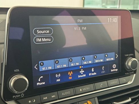 Used 2025 Nissan Altima 2.5 SV image 19