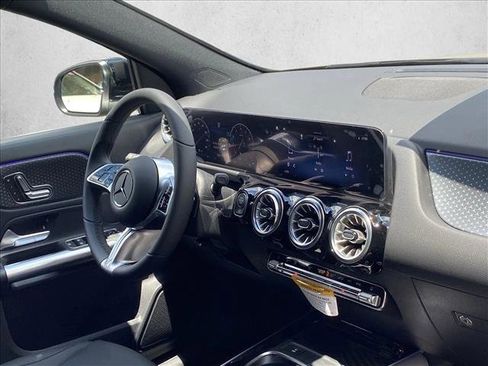 New 2025 Mercedes-Benz GLA 250 GLA 250 image 26