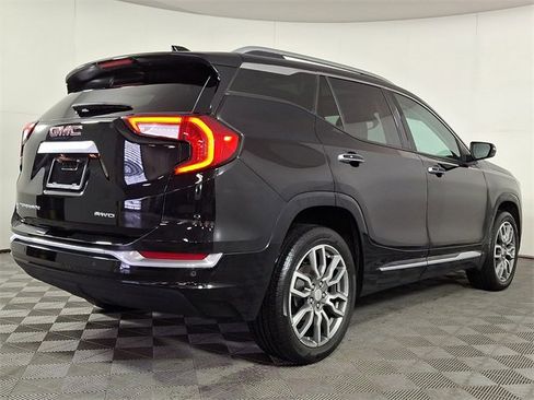 Used 2022 GMC Terrain Denali image 9