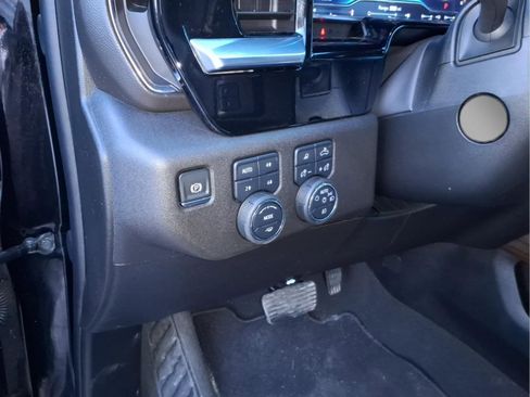 Used 2024 Chevrolet Silverado 1500 High Country w/ Midnight Edition image 20