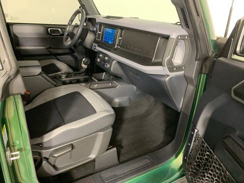 Used 2023 Ford Bronco 4-Door AWD/4WD image 37