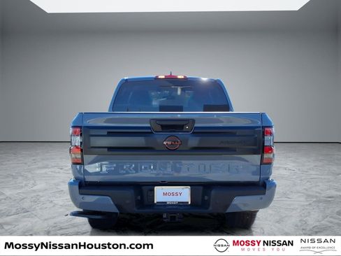 New 2026 Nissan Frontier PRO-4X w/ Tow Package image 6