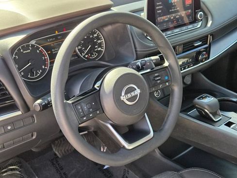 Used 2023 Nissan Rogue SV FWD image 24