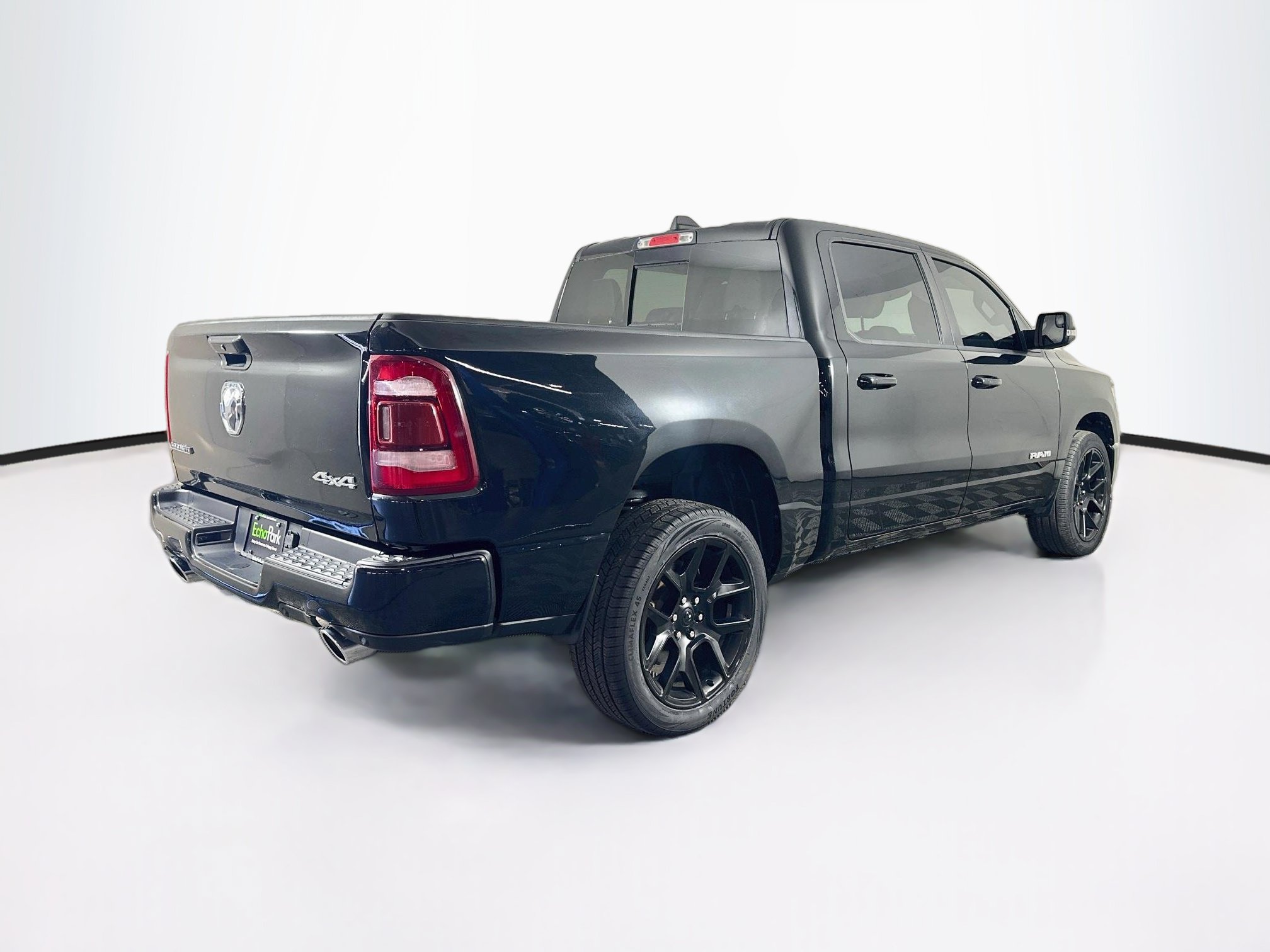 Used 2023 RAM 1500 Laramie AWD/4WD image 9