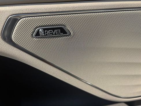 Used 2025 Lincoln Nautilus Reserve AWD/4WD image 15