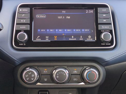 New 2025 Nissan Versa SV w/ Trunk Package FWD image 17