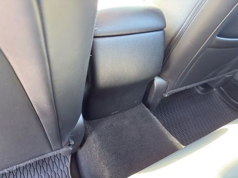 Used 2023 MAZDA MAZDA3 s image 32