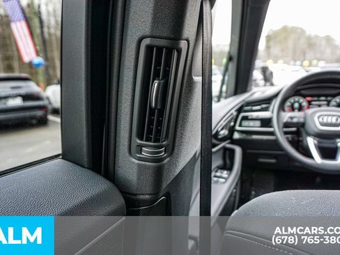 Used 2025 Audi Q7 3.0T Premium Plus AWD/4WD image 33