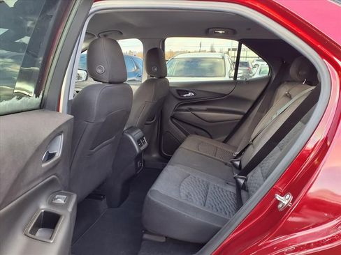 Used 2019 Chevrolet Equinox LT w/ Driver Convenience Package image 10