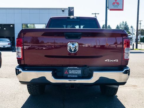 Used 2024 RAM 2500 Tradesman w/ Chrome Appearance Group AWD/4WD image 5