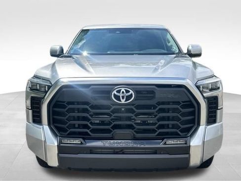 Used 2022 Toyota Tundra Limited w/ TRD Off-Road Package AWD/4WD image 12