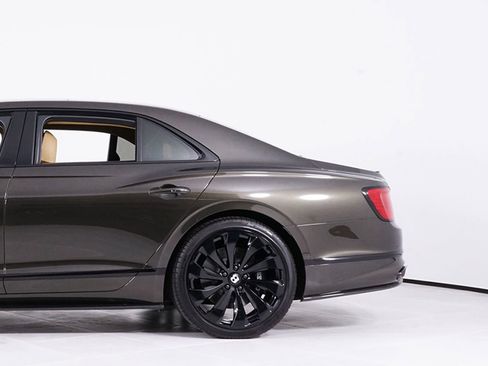 Used 2021 Bentley Flying Spur W12 AWD/4WD image 13