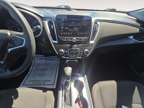 Used 2024 Chevrolet Malibu LT FWD image 11