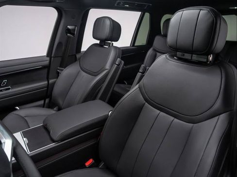 New 2026 Land Rover Range Rover Long Wheelbase SE AWD/4WD image 15