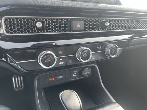 Used 2022 Honda Civic Sport image 16