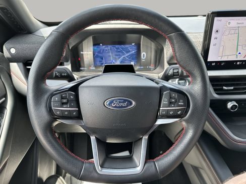 Used 2025 Ford Explorer ST-Line RWD image 11