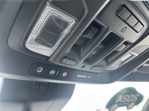 Used 2024 Chevrolet Silverado 2500 High Country w/ Technology Package image 17