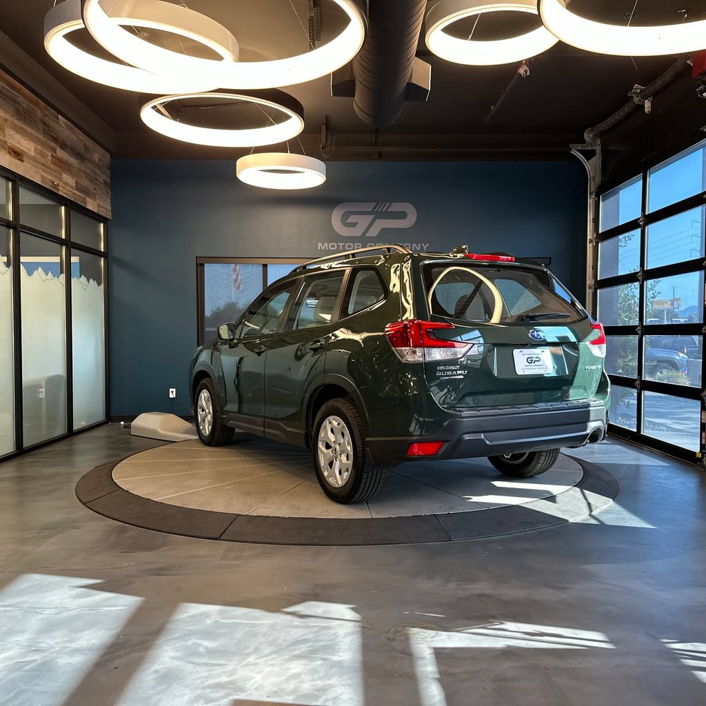 Used 2022 Subaru Forester w/ Popular Package #1 AWD/4WD image 5