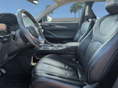 Used 2022 INFINITI QX60 Luxe w/ Performance Audio Package FWD image 11