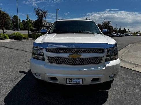 Used 2012 Chevrolet Avalanche LTZ AWD/4WD image 3