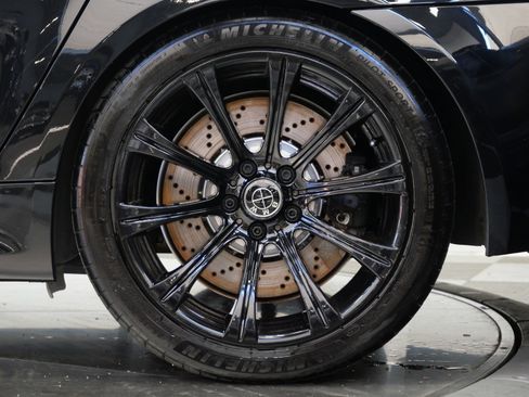 Used 2006 BMW M5 RWD image 11