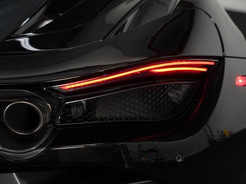 Used 2020 McLaren 720S Luxury image 23