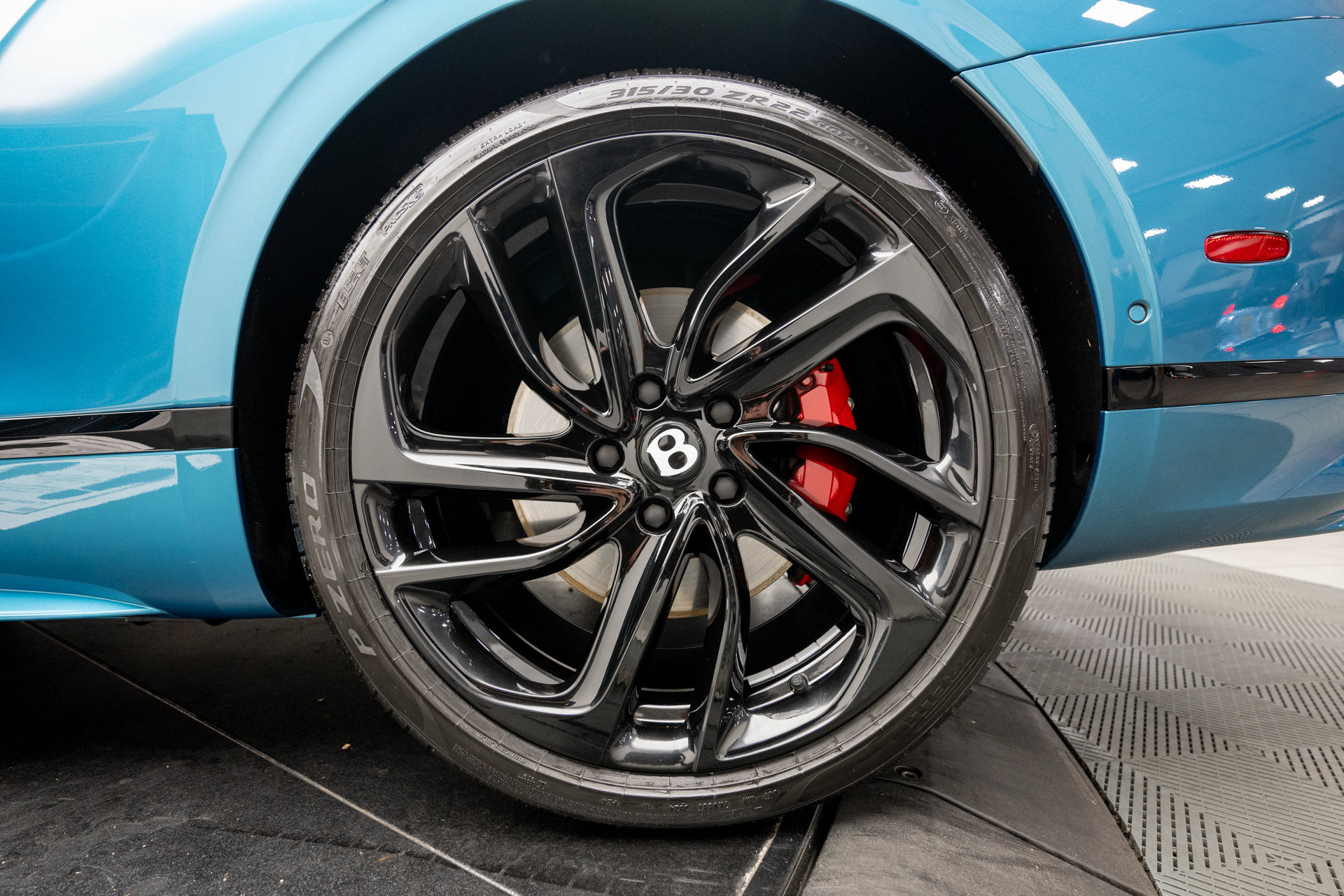 Used 2025 Bentley Continental GT Speed AWD/4WD image 39