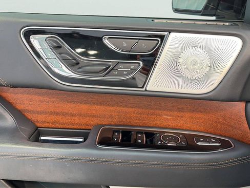 Used 2023 Lincoln Navigator Black Label AWD/4WD image 10