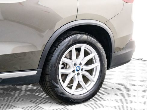 Certified 2023 BMW X5 xDrive45e w/ Executive Package image 36